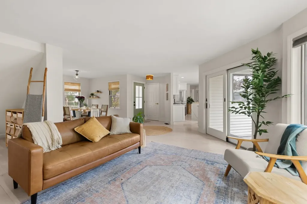 12 Ruth Street Portsmouth NH 03801