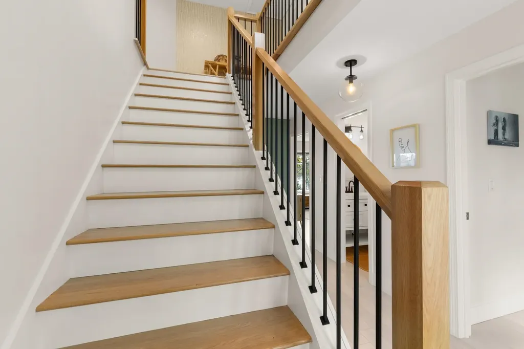 12 Ruth Street Portsmouth NH 03801