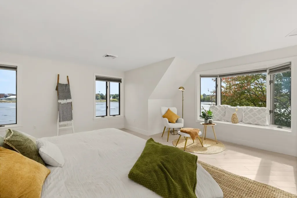 12 Ruth Street Portsmouth NH 03801