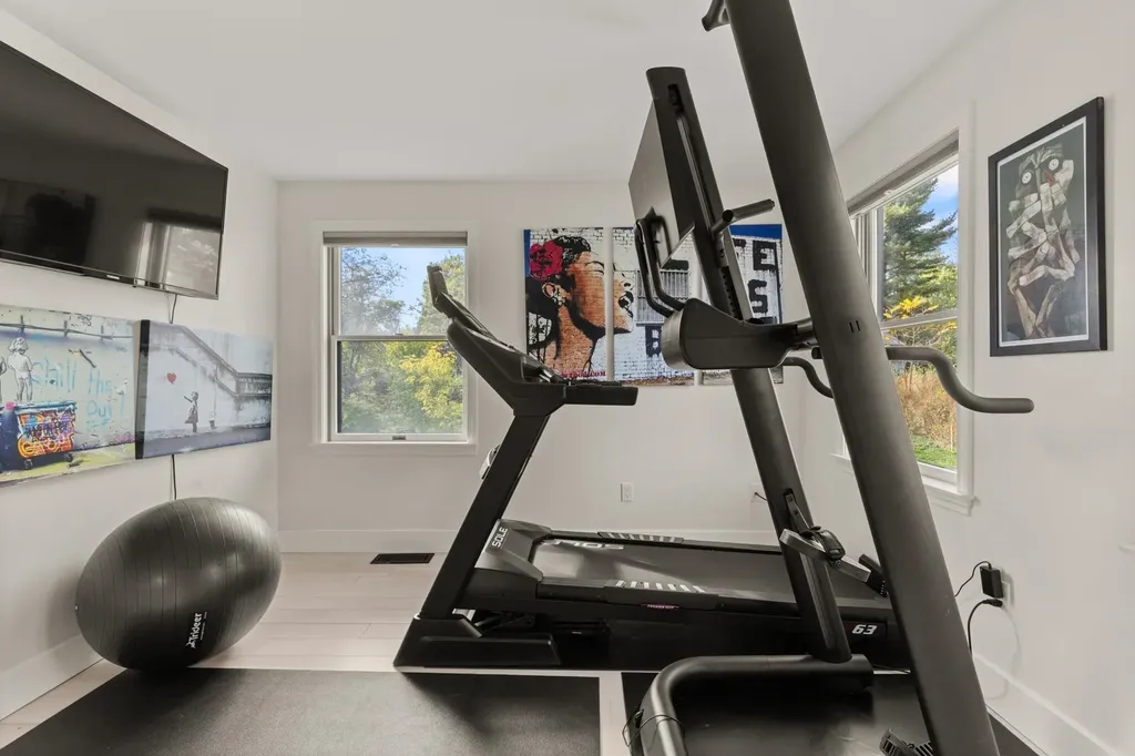 12 Ruth Street Portsmouth NH 03801