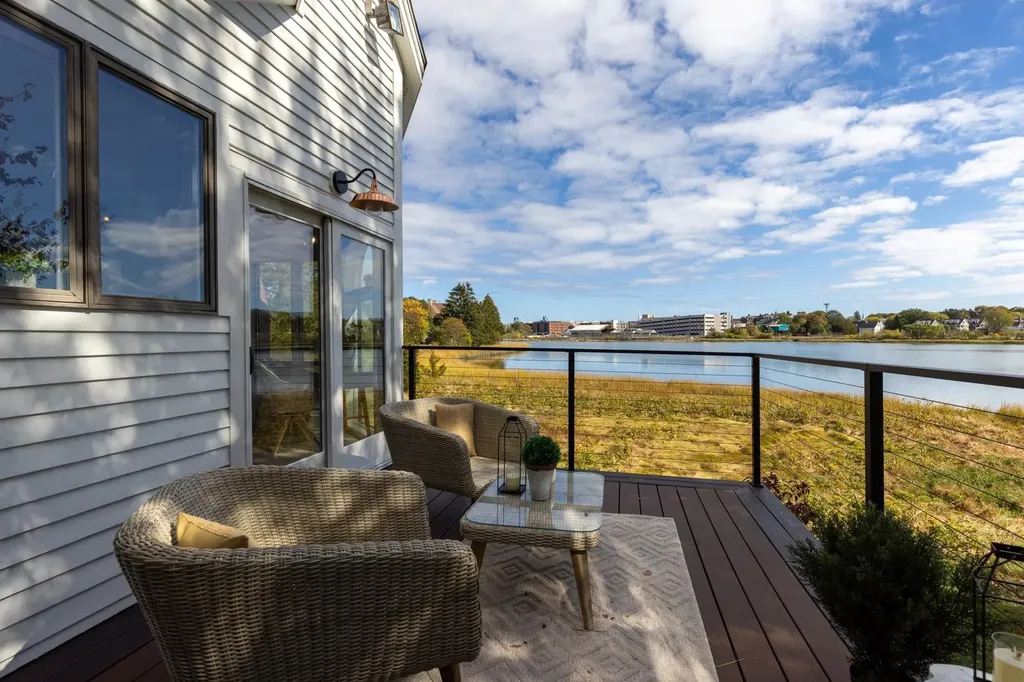 12 Ruth Street Portsmouth NH 03801