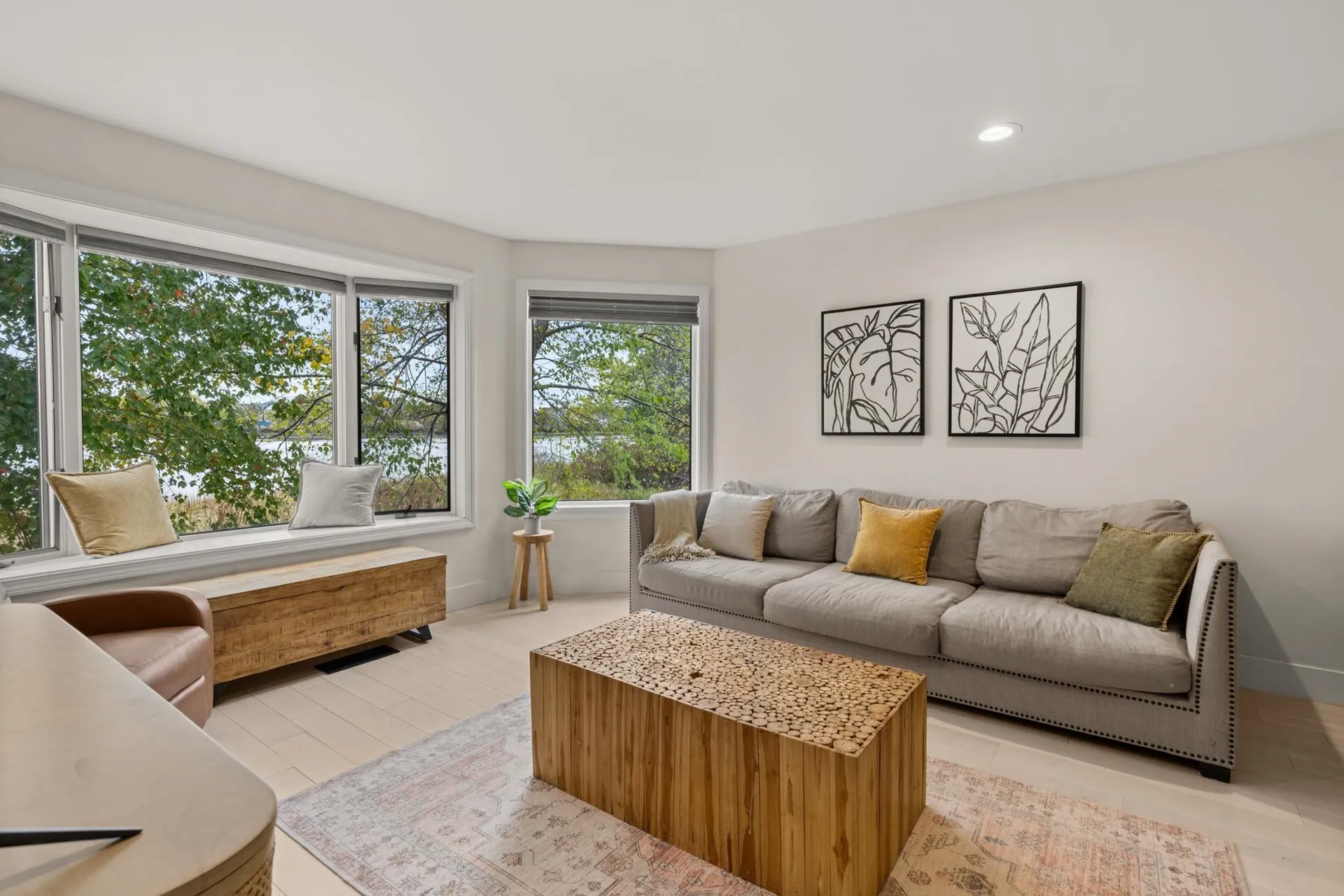 12 Ruth Street Portsmouth NH 03801