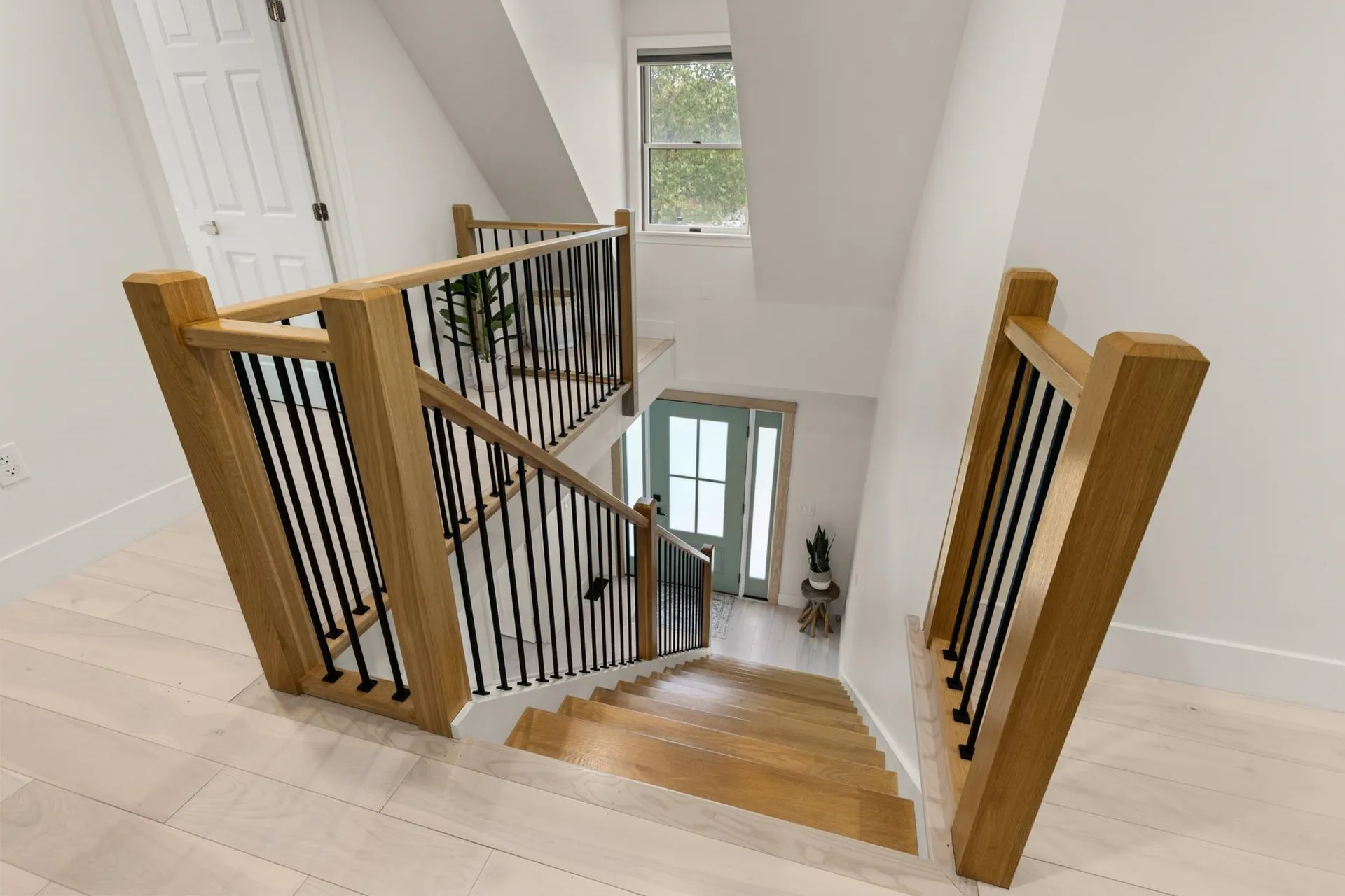 12 Ruth Street Portsmouth NH 03801