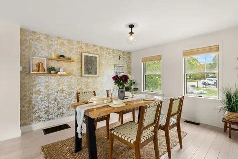 12 Ruth Street Portsmouth NH 03801