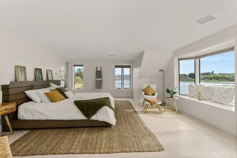 12 Ruth Street Portsmouth NH 03801