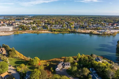 12 Ruth Street Portsmouth NH 03801