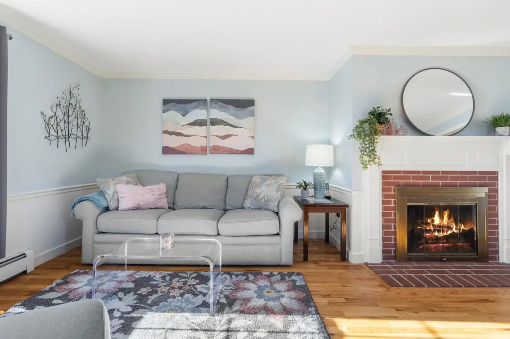 5 Pheasant Run Kingston NH 03848