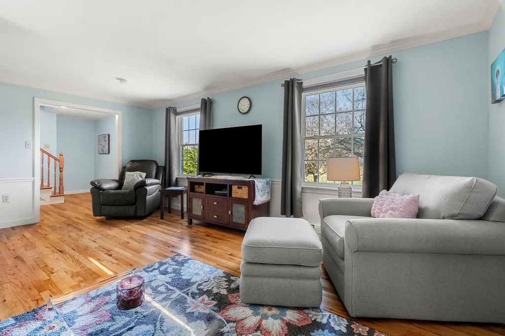 5 Pheasant Run Kingston NH 03848