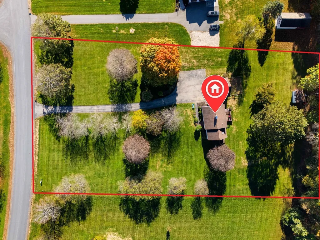 5 Pheasant Run Kingston NH 03848