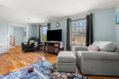 5 Pheasant Run Kingston NH 03848