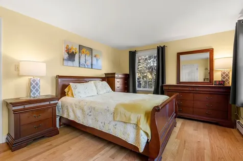 5 Pheasant Run Kingston NH 03848