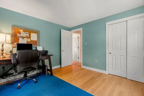 5 Pheasant Run Kingston NH 03848