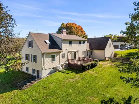 5 Pheasant Run Kingston NH 03848