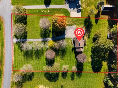 5 Pheasant Run Kingston NH 03848