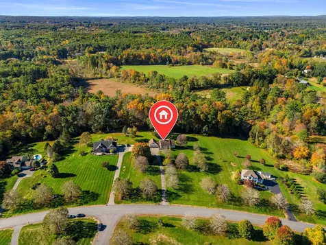 5 Pheasant Run Kingston NH 03848