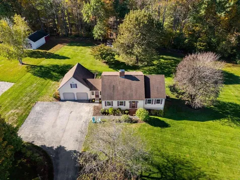 5 Pheasant Run Kingston NH 03848