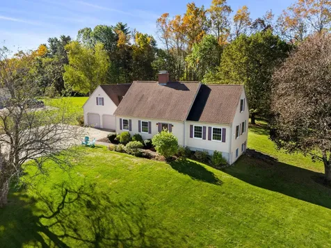 5 Pheasant Run Kingston NH 03848