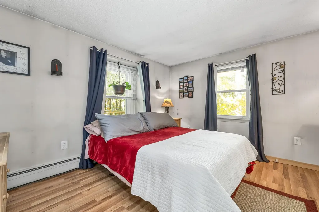 3 Saddlepath Road Raymond NH 03077