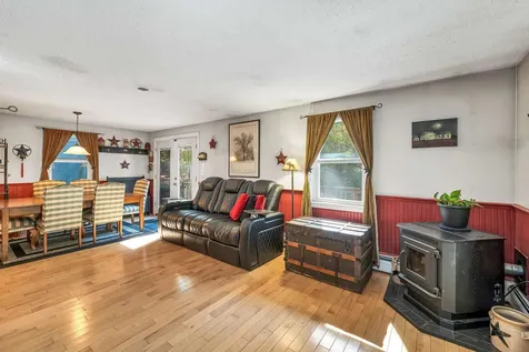 3 Saddlepath Road Raymond NH 03077