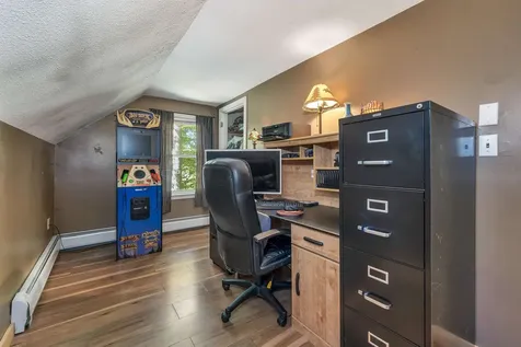 3 Saddlepath Road Raymond NH 03077