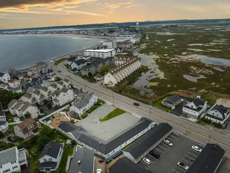 522 Ocean Boulevard Hampton NH 03842-3641