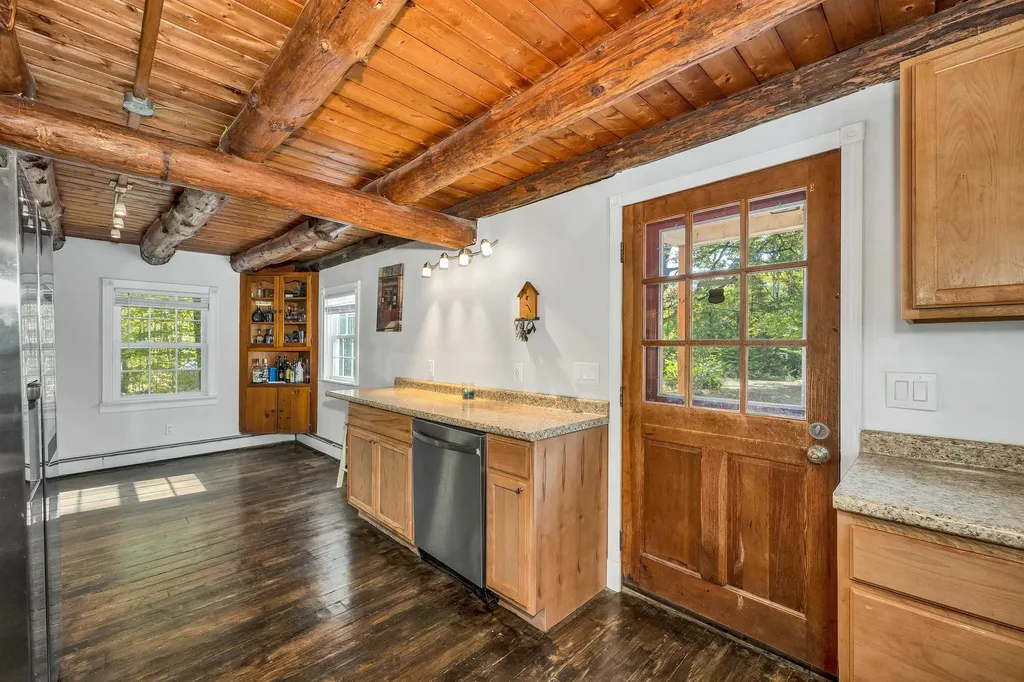 232 Kilton Pond Road Grafton NH 03240