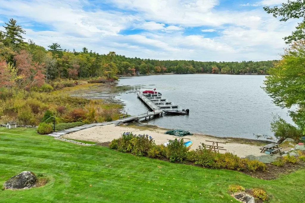 1 Barbers Pole Road Tuftonboro NH 03853