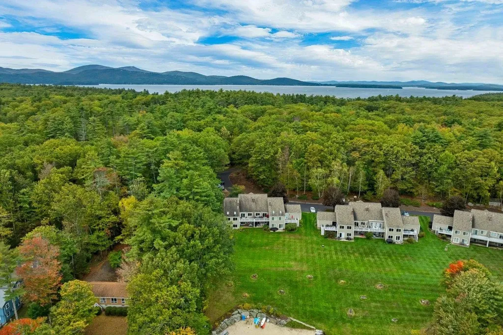 1 Barbers Pole Road Tuftonboro NH 03853