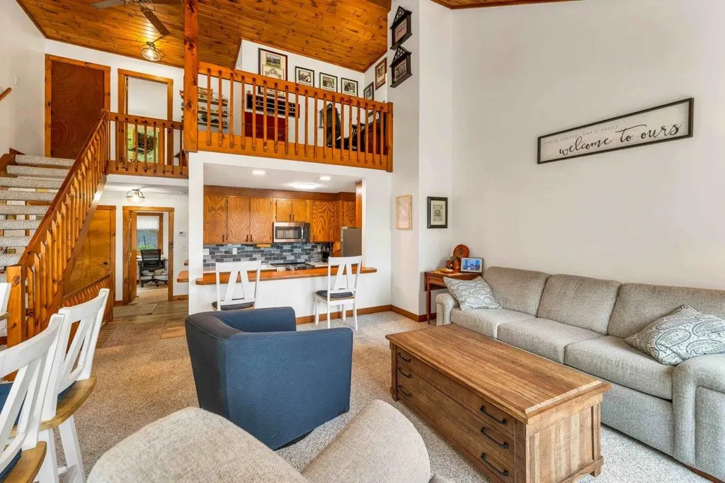 1 Barbers Pole Road Tuftonboro NH 03853