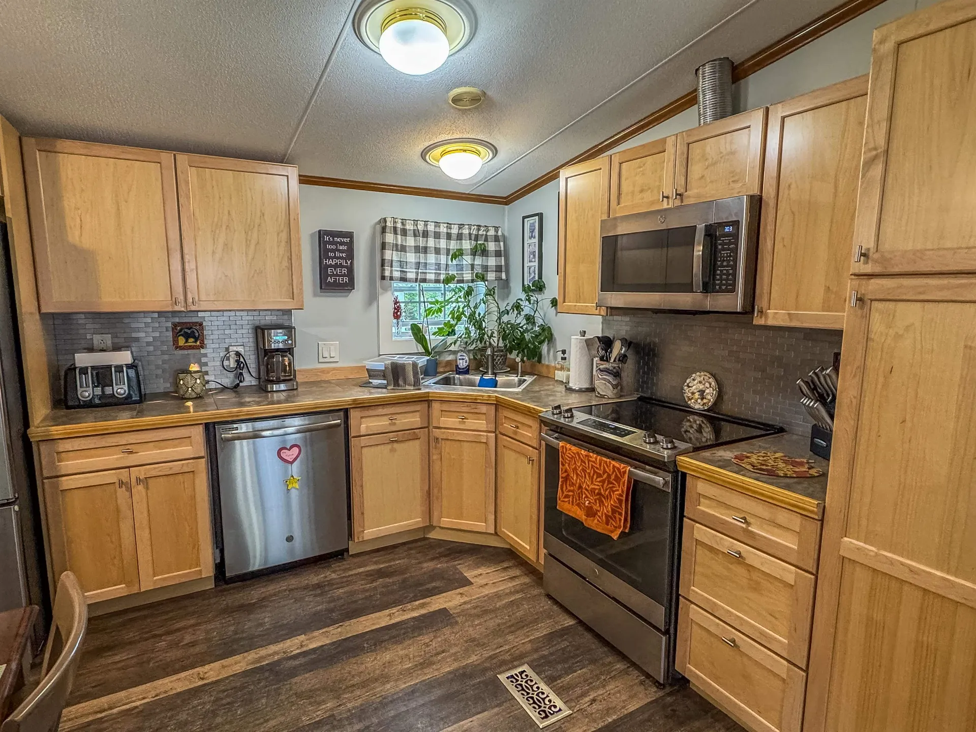 68 Brookview Road Swanzey NH 03446