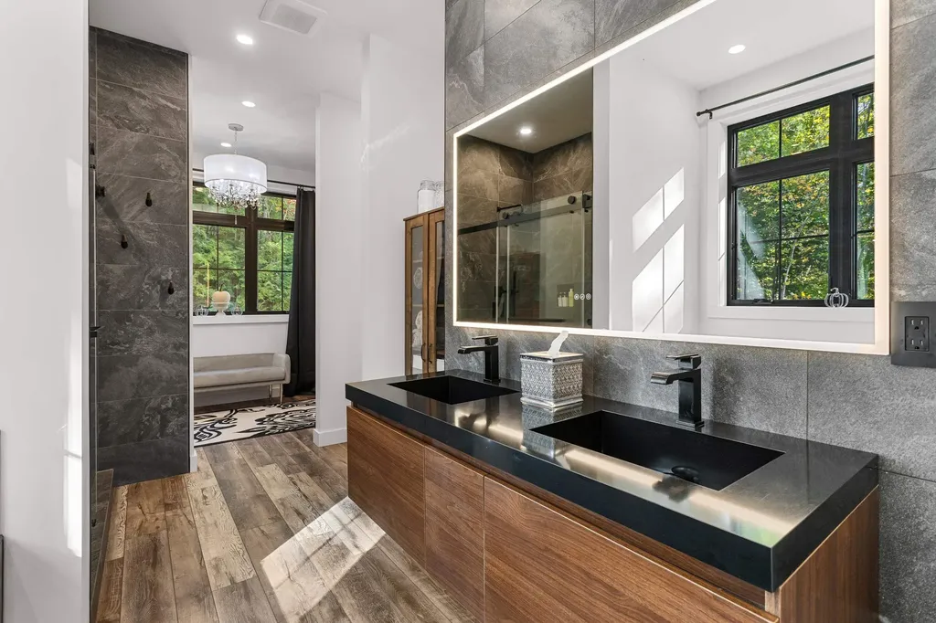 123 Oxbow Lane Conway NH 03818