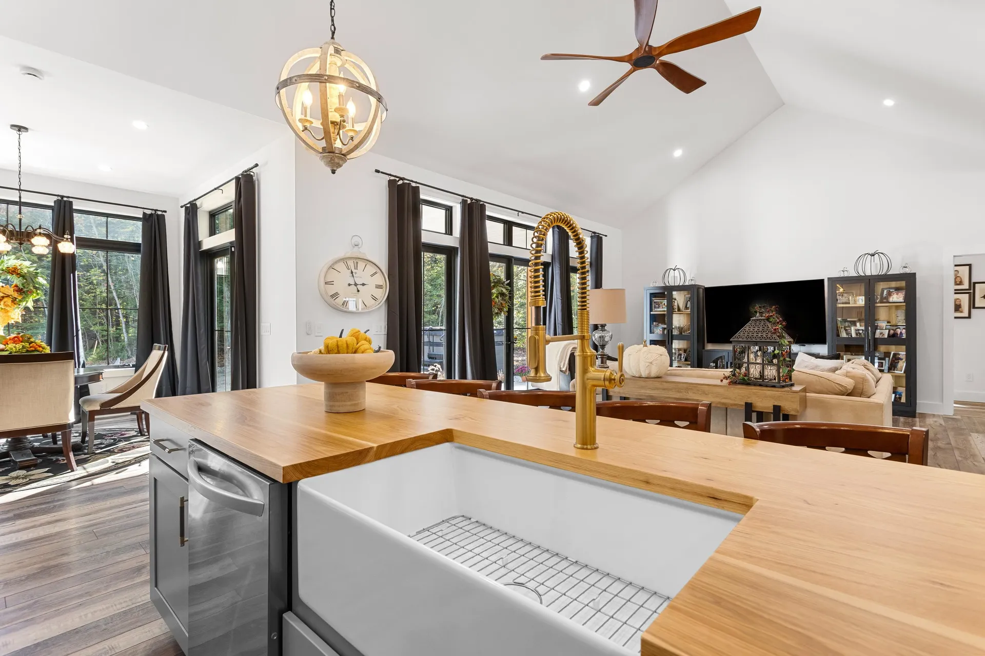 123 Oxbow Lane Conway NH 03818