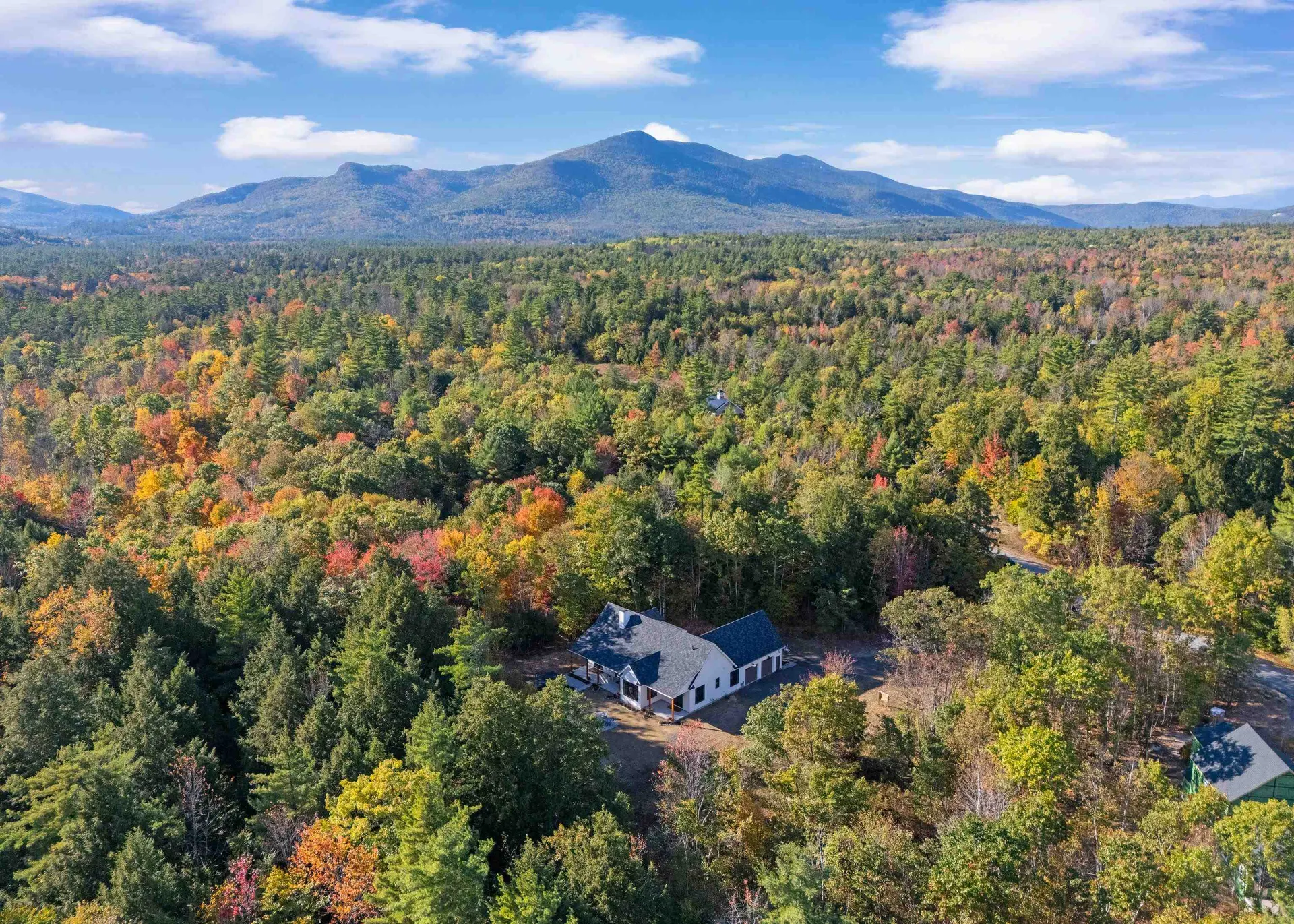 123 Oxbow Lane Conway NH 03818