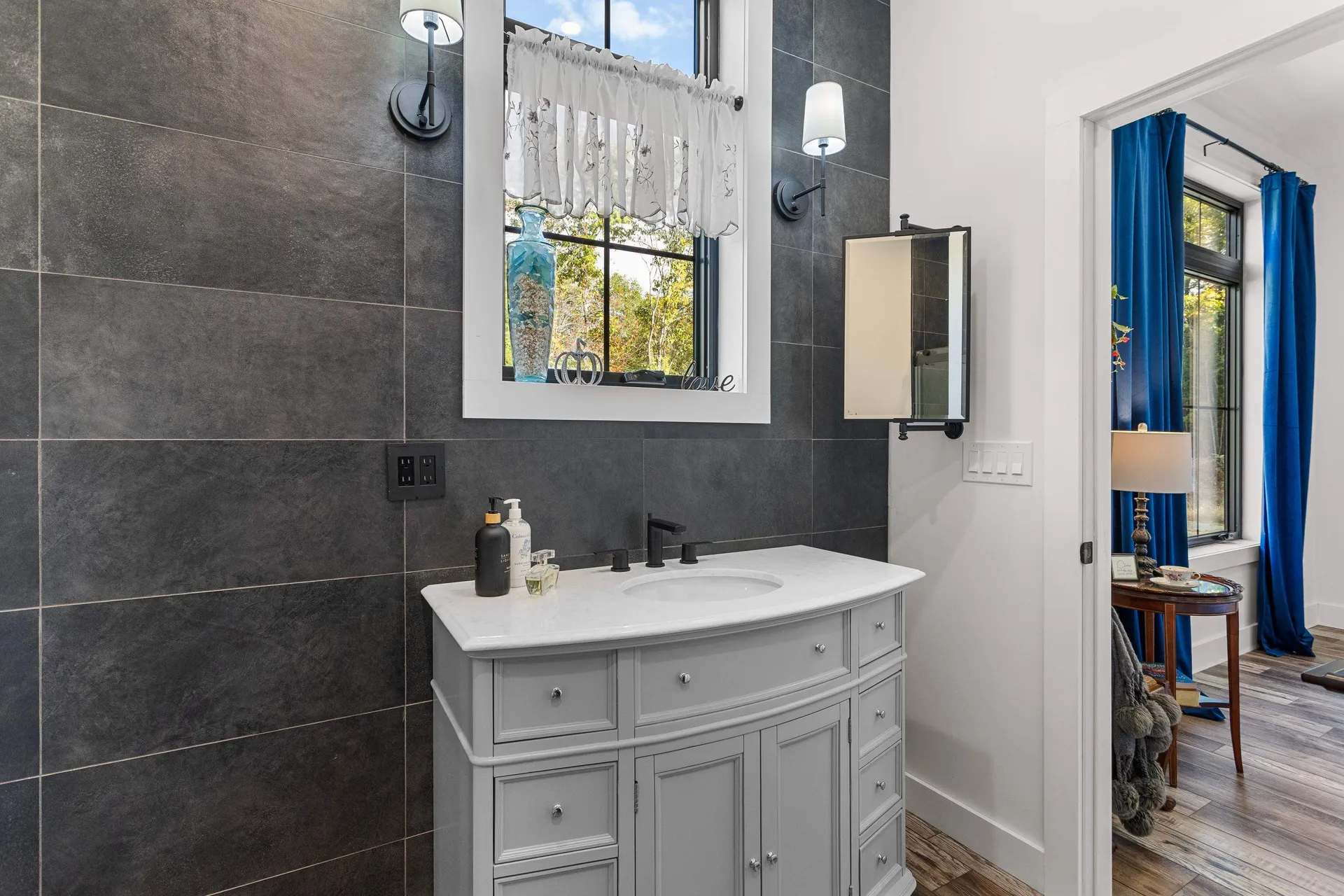 123 Oxbow Lane Conway NH 03818