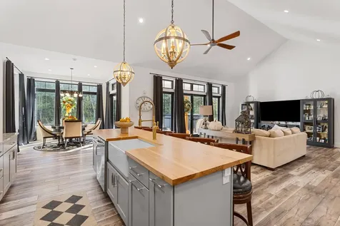 123 Oxbow Lane Conway NH 03818