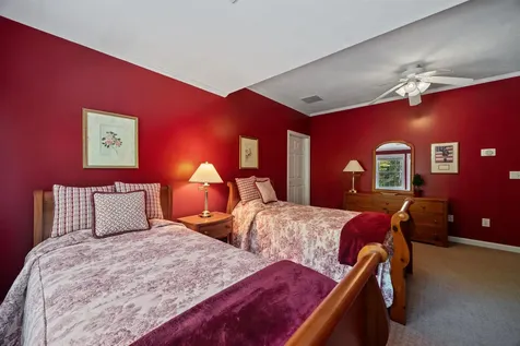 66 Hayes Lane Moultonborough NH 03254