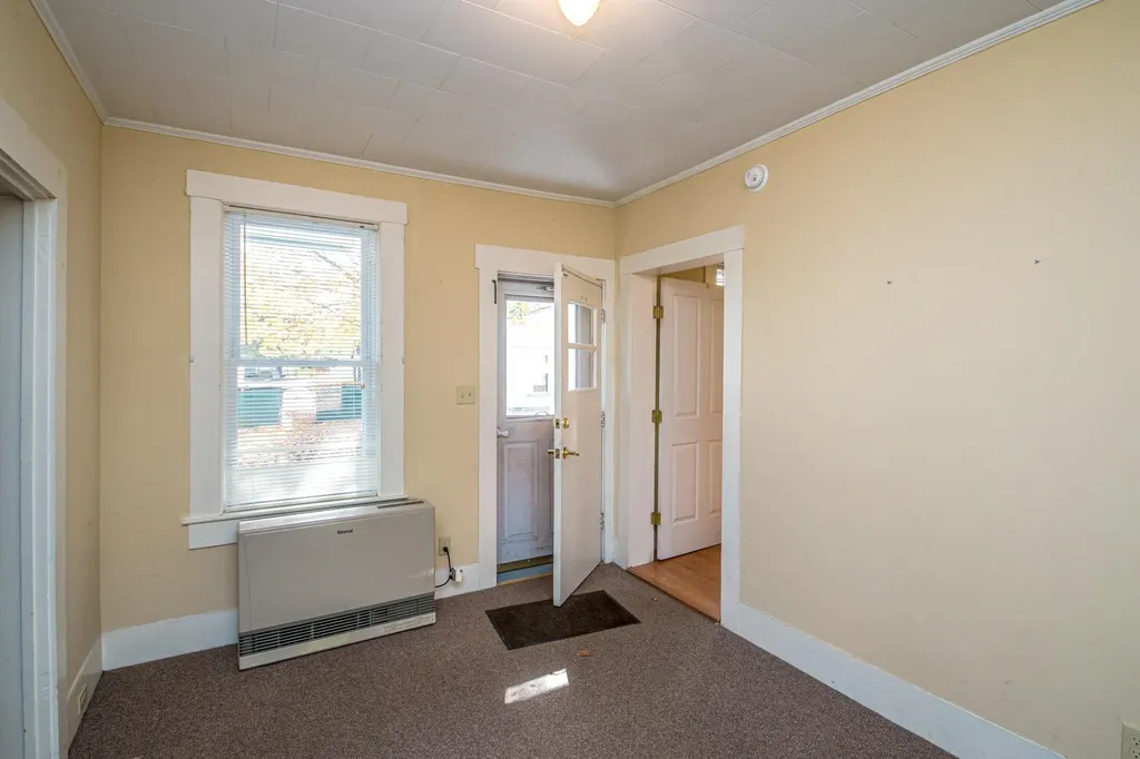 19 Elm Street Whitefield NH 03598