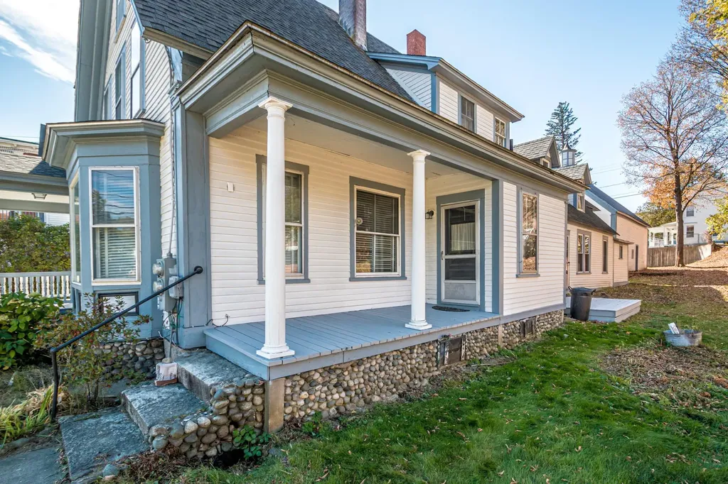 19 Elm Street Whitefield NH 03598