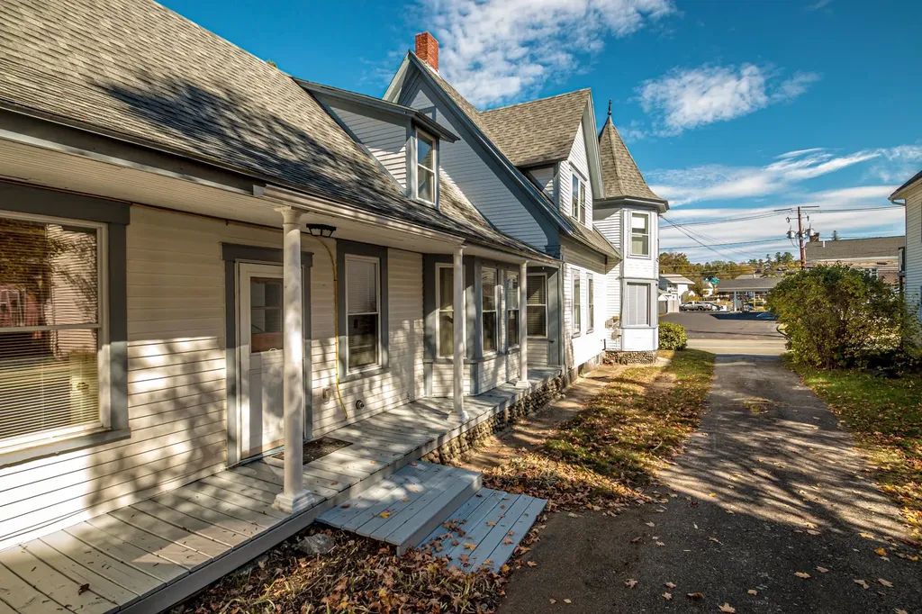 19 Elm Street Whitefield NH 03598