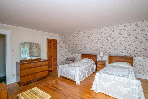 19 Elm Street Whitefield NH 03598