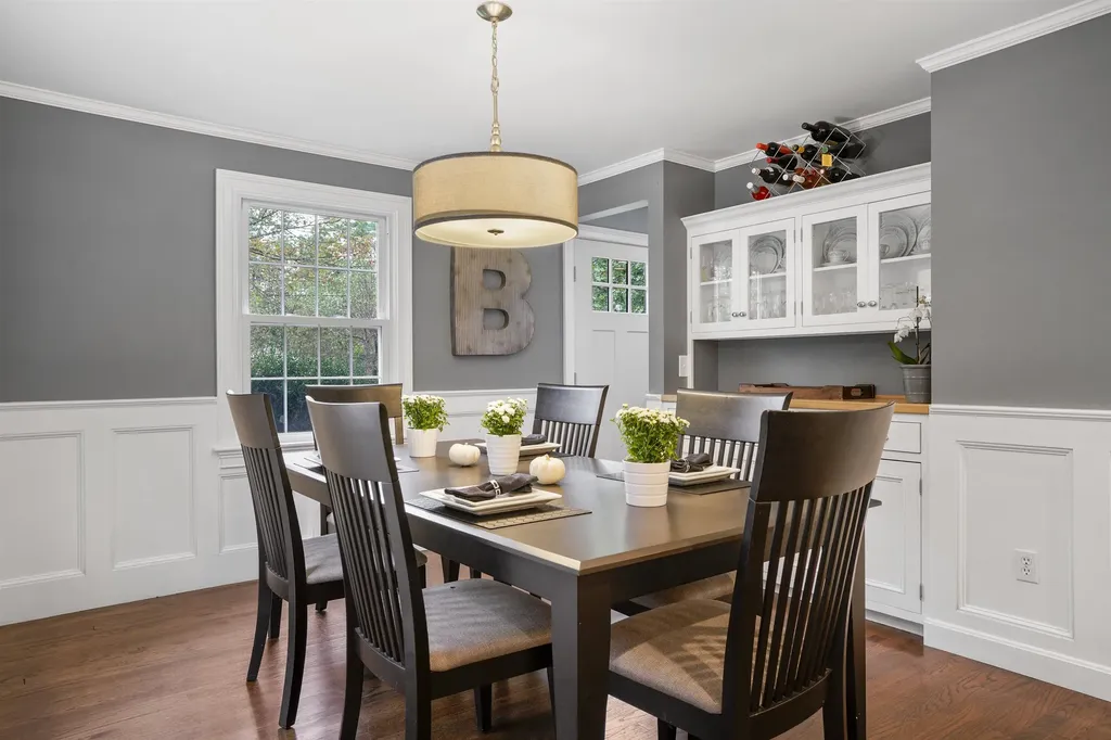 17 Winter Circle Litchfield NH 03052