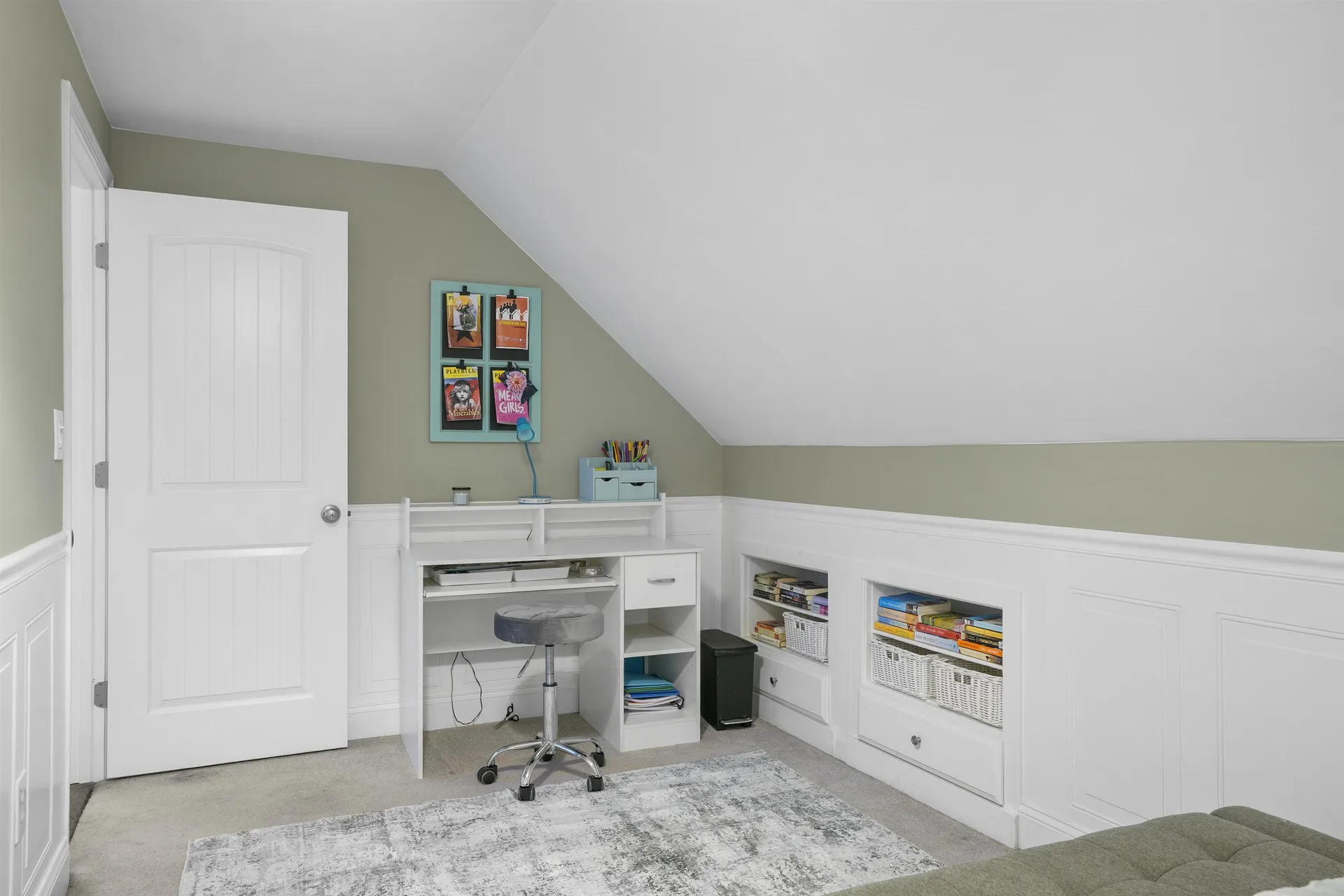 17 Winter Circle Litchfield NH 03052