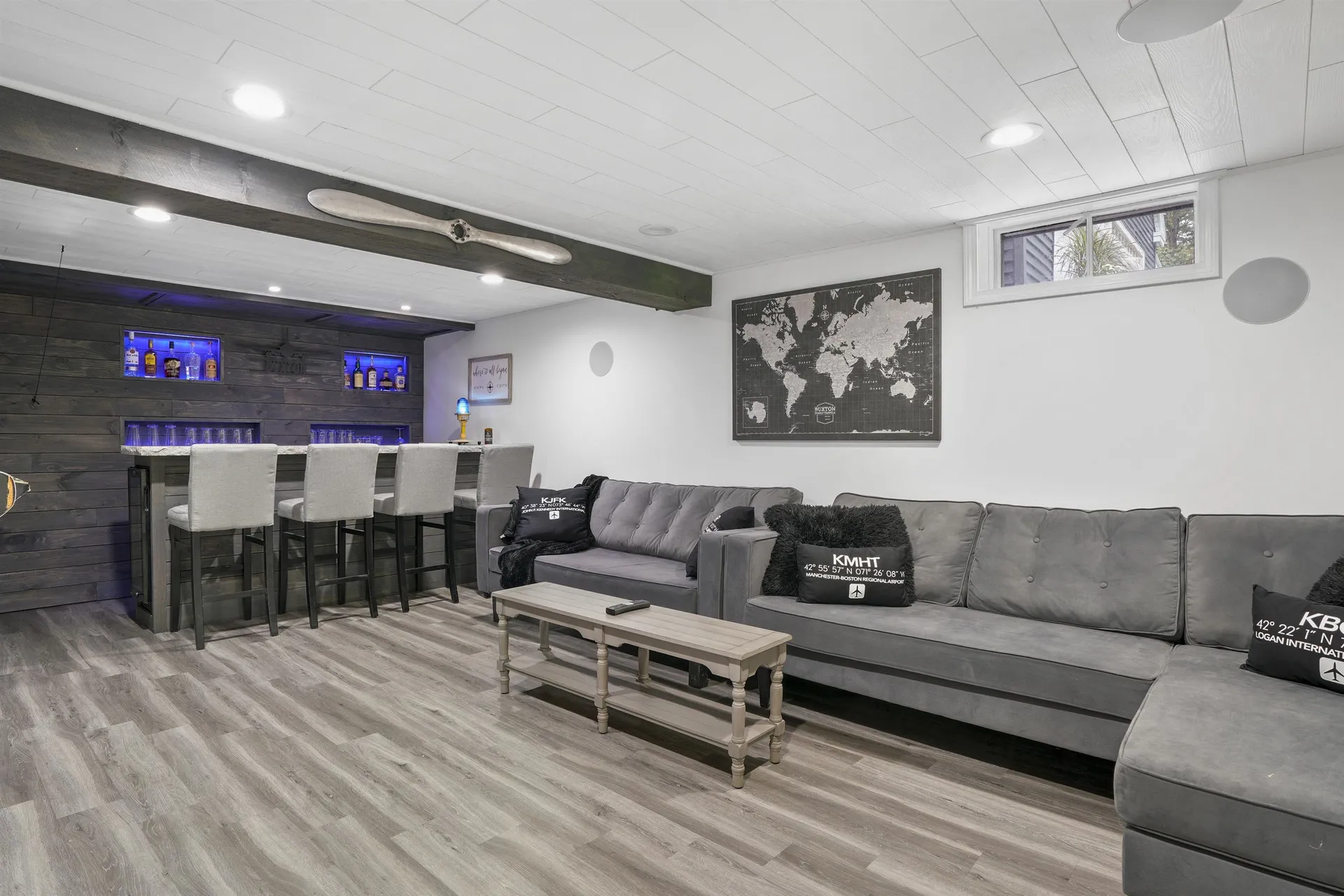 17 Winter Circle Litchfield NH 03052