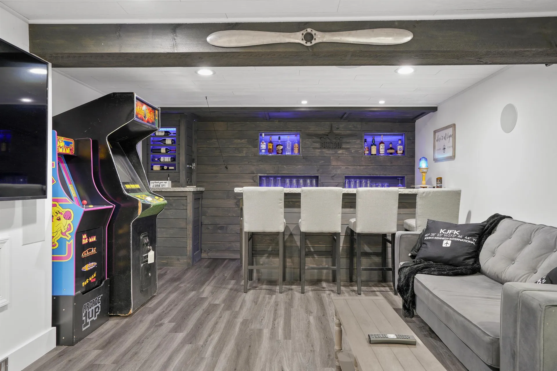 17 Winter Circle Litchfield NH 03052