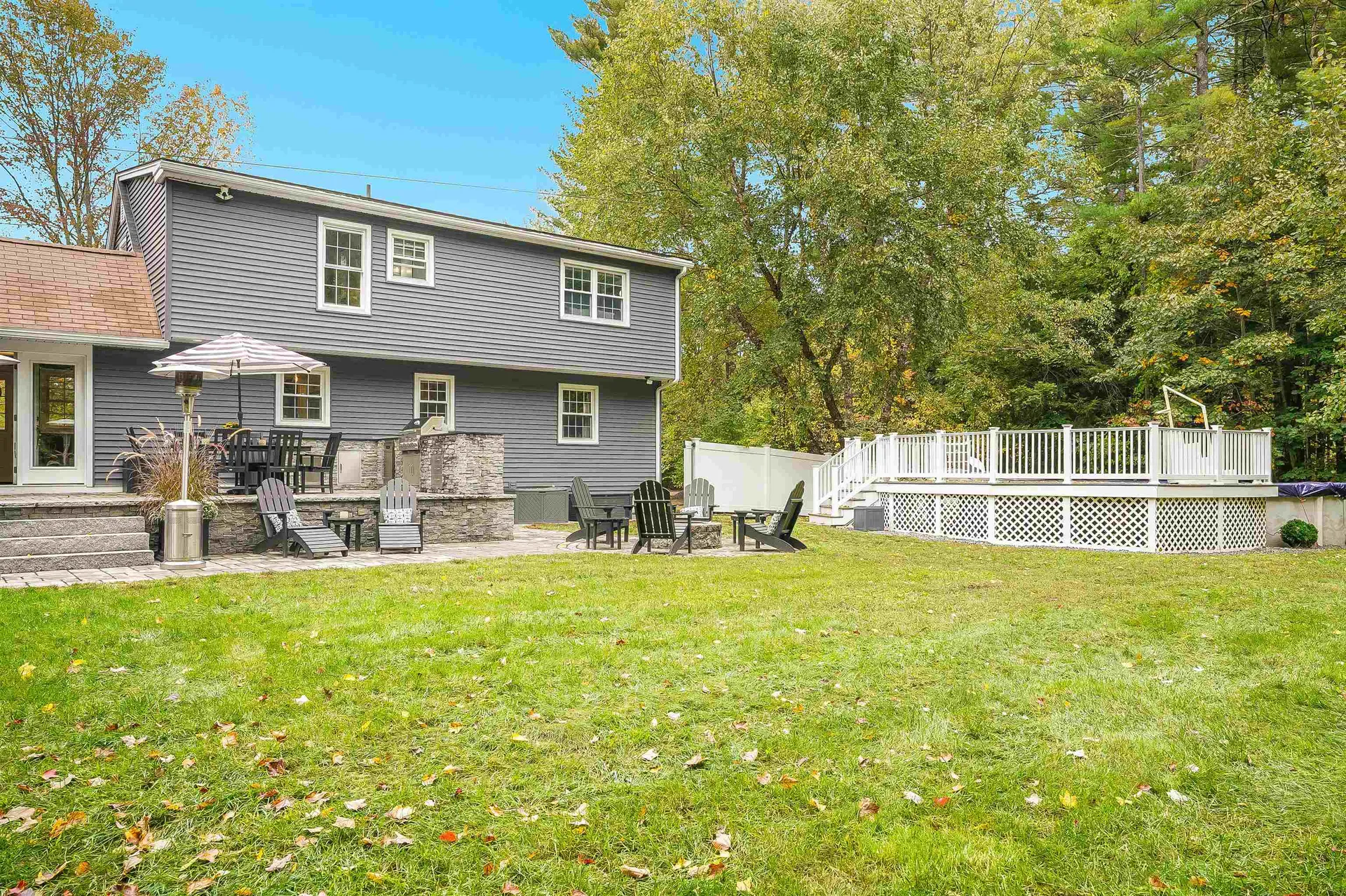 17 Winter Circle Litchfield NH 03052