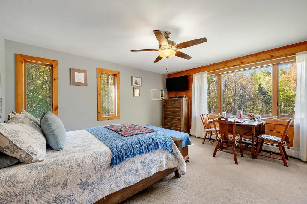 58 Maplecrest Road Barre Town VT 05641