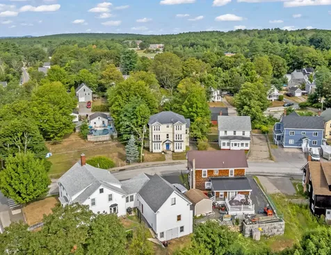 41 Grove Street Farmington NH 03835