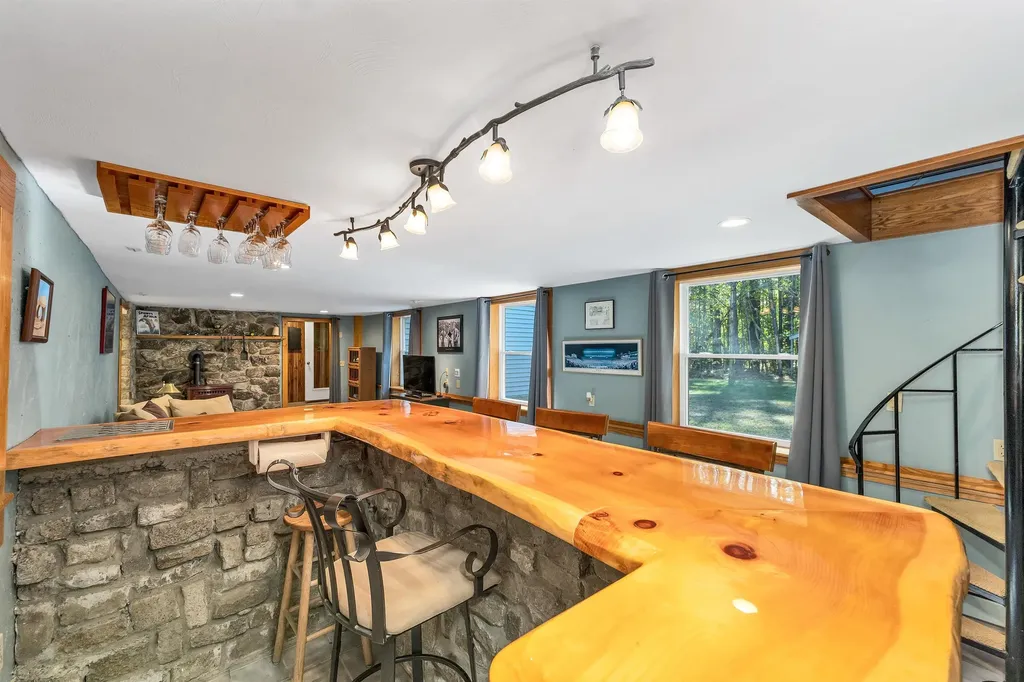 147 Kaulback Road Sanbornton NH 03269