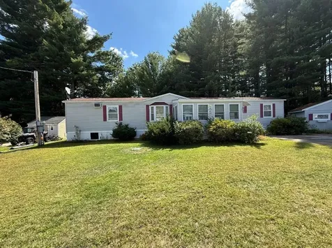 20 Martha Street Nashua NH 03062