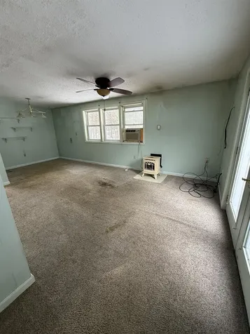 20 Martha Street Nashua NH 03062